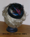 Hat, Small, Black Rim, Veil with Large Feather Crown Black, Red, Blue by 069